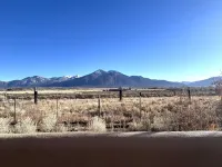 Great mountain views in cozy casita in north Taos. Note: 30 day rental minimum