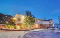 Family Friendly Lake House W/ Pool Near Legoland