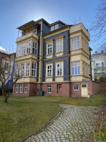 Vacation apartment "Villa am Kurpark" - Maisonette