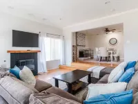 La Mesa Family Retreat - 20 minutes to Beaches & More! 라메사 호텔