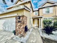 Spacious 7-bedroom villa in brilliant Merced with WiFi, fitness room, AC