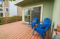 Spacious 4BR Home in Prime Downtown Spot