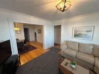 Waterfront 2 Bedroom Unit Hotels in Salem