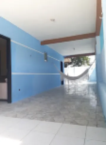 Casa Simples com Quiosque e Piscina