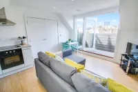 City Centre Penthouse Apartment, near Cathedral