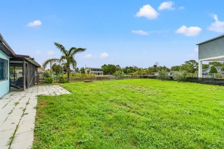 Waterfront Bliss in Hernando Beach. Dock, Kayaks & Sunsets