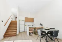 The Grand Luxe Villa (Unit 3/64)