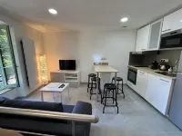 House at the foot of the castle + private parking Hôtels à : Champeix