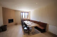 Farm stay in France with Pool, Tennis, Padel and City (football, basketball,..