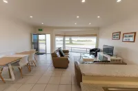 Beachport Caravan Park Hotel di Millicent