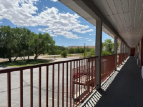 Cathedral Valley Inn Hotels in Wayne County