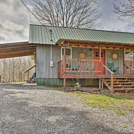 Remote Kentucky Cabin w/ Fire Pit & 2 Ponds Отели в г. Каллоуэй Каунти