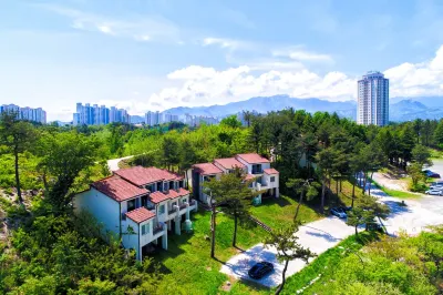 Yeongrangho Resort Hotels near Yeongnangho