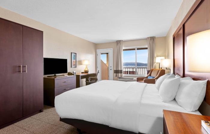 Comfort Inn & Suites Munising-Lakefront