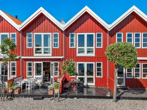 "Ethly" - 10m from the Sea