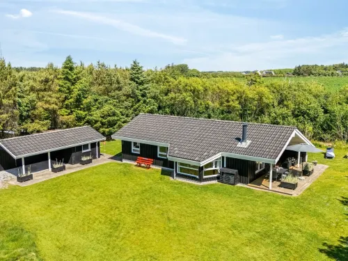 "Vilmar" - 1.2km from the Sea - badewanne