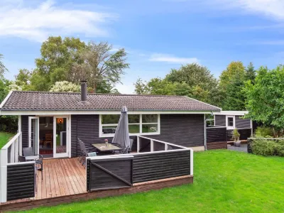 "Franke" - 2.1km to the Fjord Fisherman icehouse in Liseleje附近的飯店