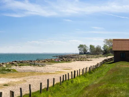 "Elisabeta" - 60m from the Sea