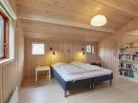 "Arngerd" - 450m from the Sea Hotels in Lokken