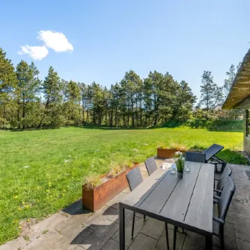 "Matilda" - 1.6km from the sea