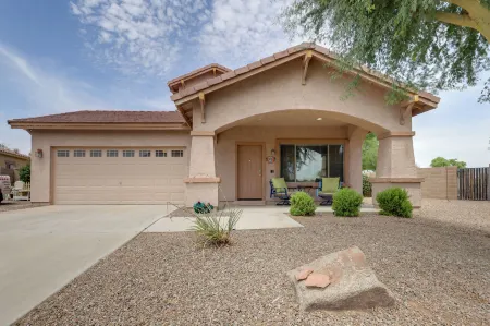 Maricopa Desert Oasis: Fenced Yard w/ Hot Tub Отели в г. Марикопа