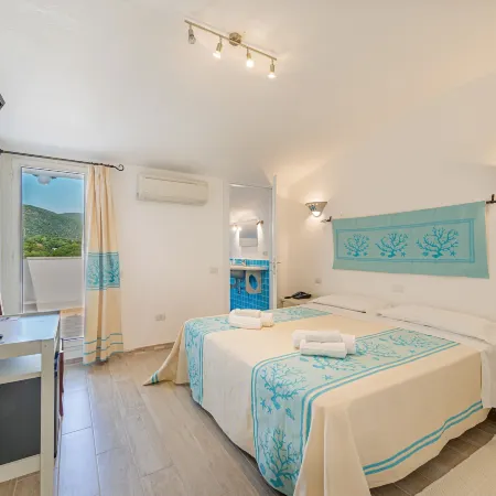 Hotel le Mimose Отели в г. Сан-Теодоро