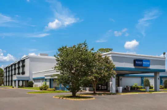 Days Hotel by Wyndham Williamsburg I-64