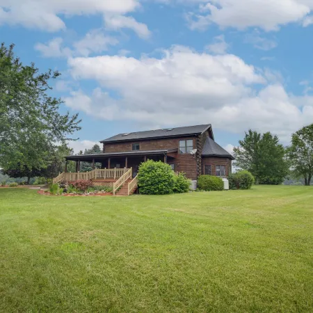 Peaceful Raphine Cottage w/ Deck & Fireplace!