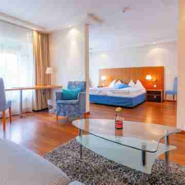 Hotel Holiday Thun Rooms