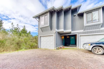 Silver Moon Отели рядом с достопримечательностью «The Tunnel»