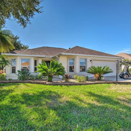 Sunny Home in the Villages w/ Golf Cart!