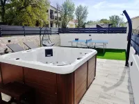 Apartment in Maslenica with Sea View - Hot Springs