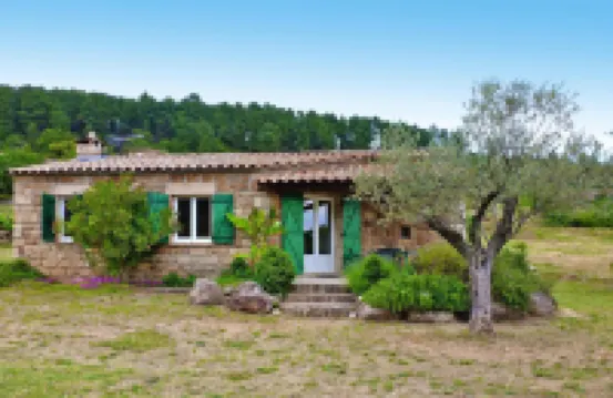 Stone cottage with shared pool, Chambonas