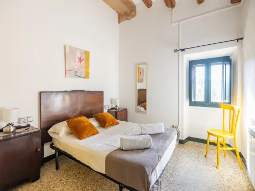 Mansion in St Marti with Vineyards & Garden