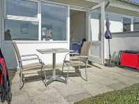 Seaside Stay in Sandkas - 수영장