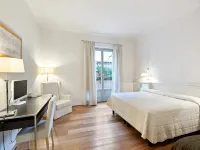 Garden & Wine Country Stay Hotels near The Mall Outlet