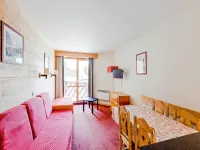 3 Rooms 6 People Budget