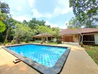 Countrywoods Residences Hotels in East Ciputat