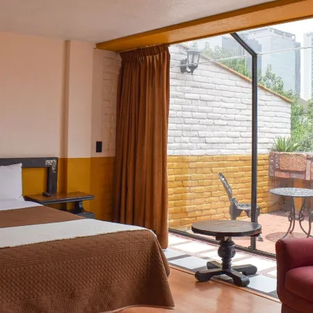Hotel Benedicta Отели рядом с достопримечательностью «Театр «Эль-Милагро»»