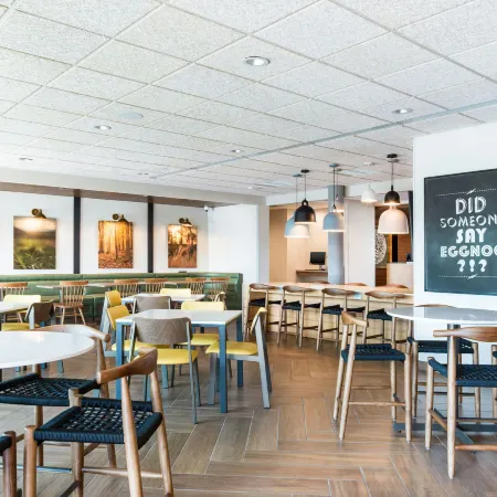 Fairfield Inn & Suites Hanford