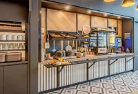 B&B HOTEL Brest Porte de Gouesnou - breakfast