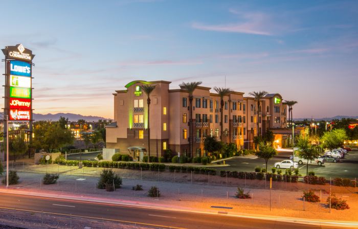 Holiday Inn & Suites GOODYEAR - WEST PHOENIX AREA by IHG