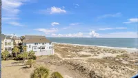 402 Summerhouse by Avantstay Beachfront Condo w/ Community Pool Access