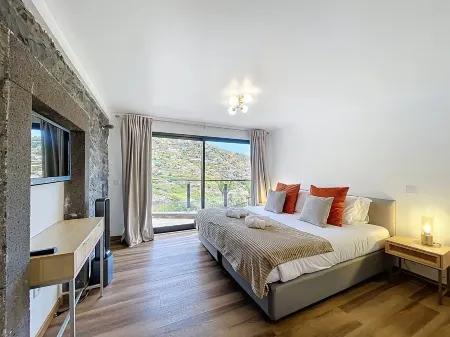 Julianas House 1 by Atlantic Holiday Отели рядом с достопримечательностью «Igreja de Sao Bento»