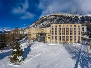 蓬特雷西納薩拉茲飯店