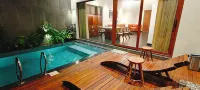 HF Pool Resorto - Resorts