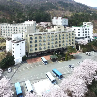 Geoje Oasis Hotel Hotels near Geoje City Hall