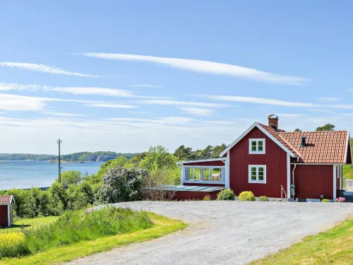 Cottage With Fjord View, Stenungsund Hotels in Stenungsund