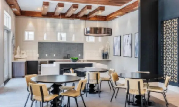 Landing Furnished Apartments - Central West End