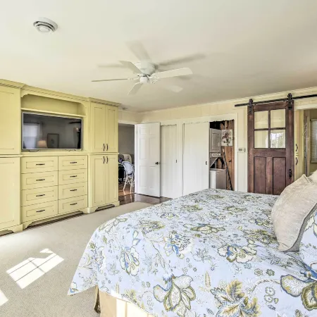 Ephraim Home w/ Yard - Walk to Lake Michigan!